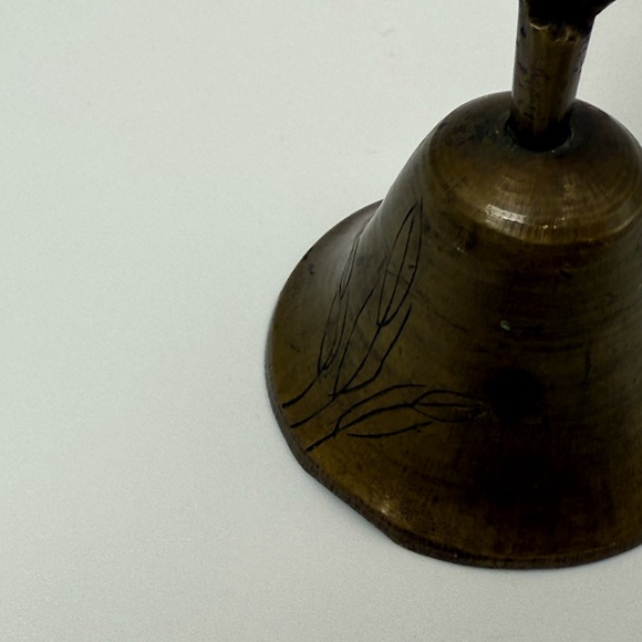 Vintage Engraved Brass Cat Bell - Picture 6 of 10